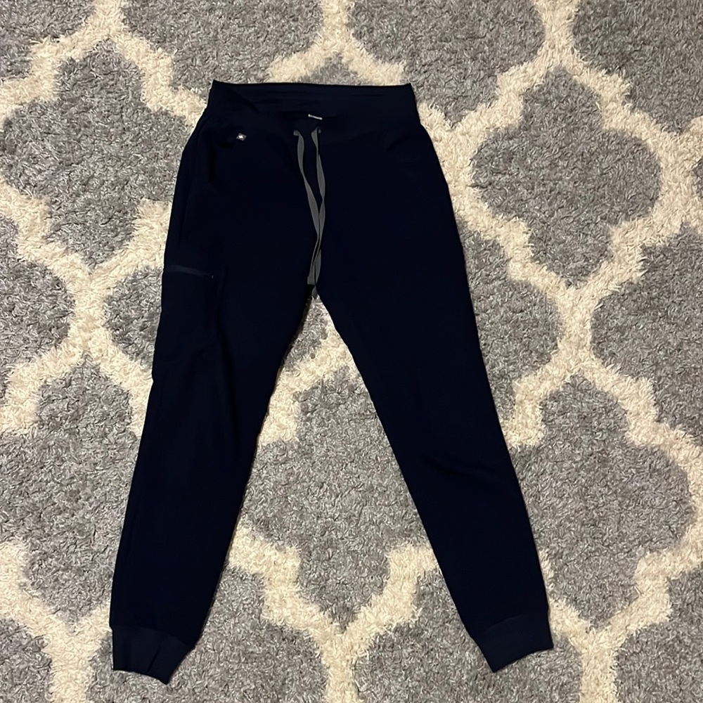 Figs scrubs Zamora jogger pants in XS